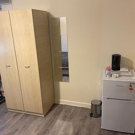 Blackberry Rooms Self-Catering 사우샘프턴 외부 사진
