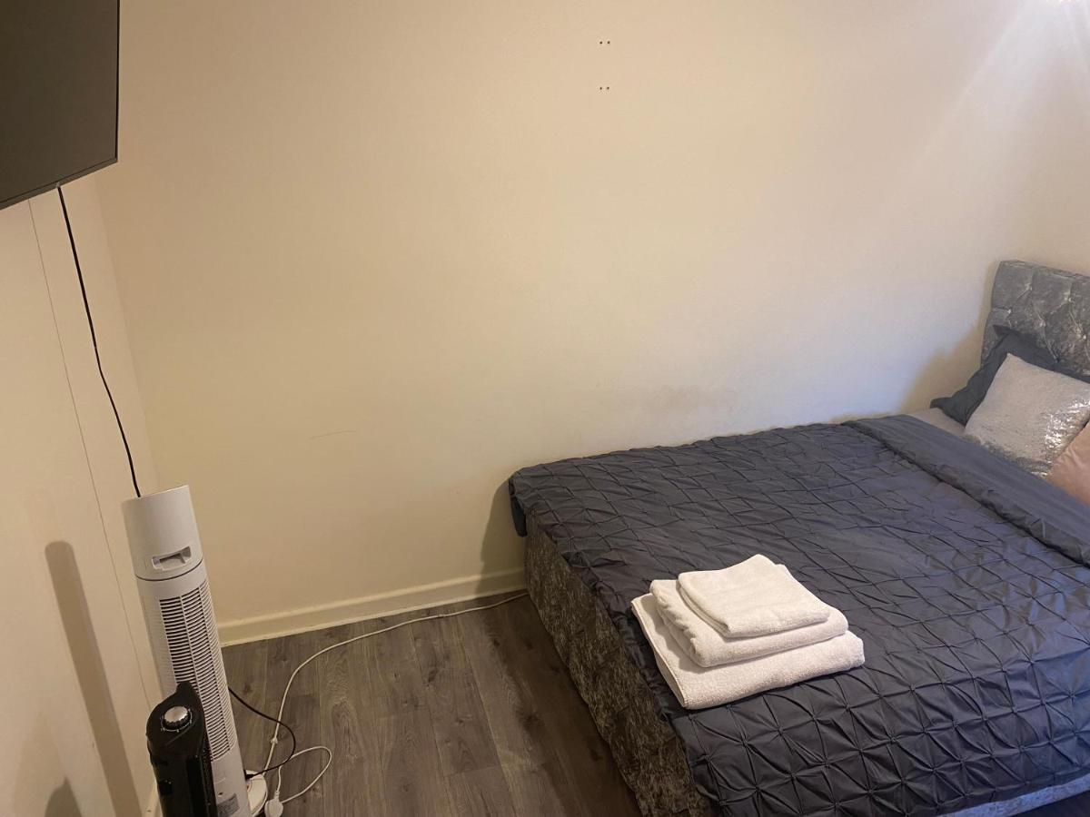 Blackberry Rooms Self-Catering 사우샘프턴 외부 사진